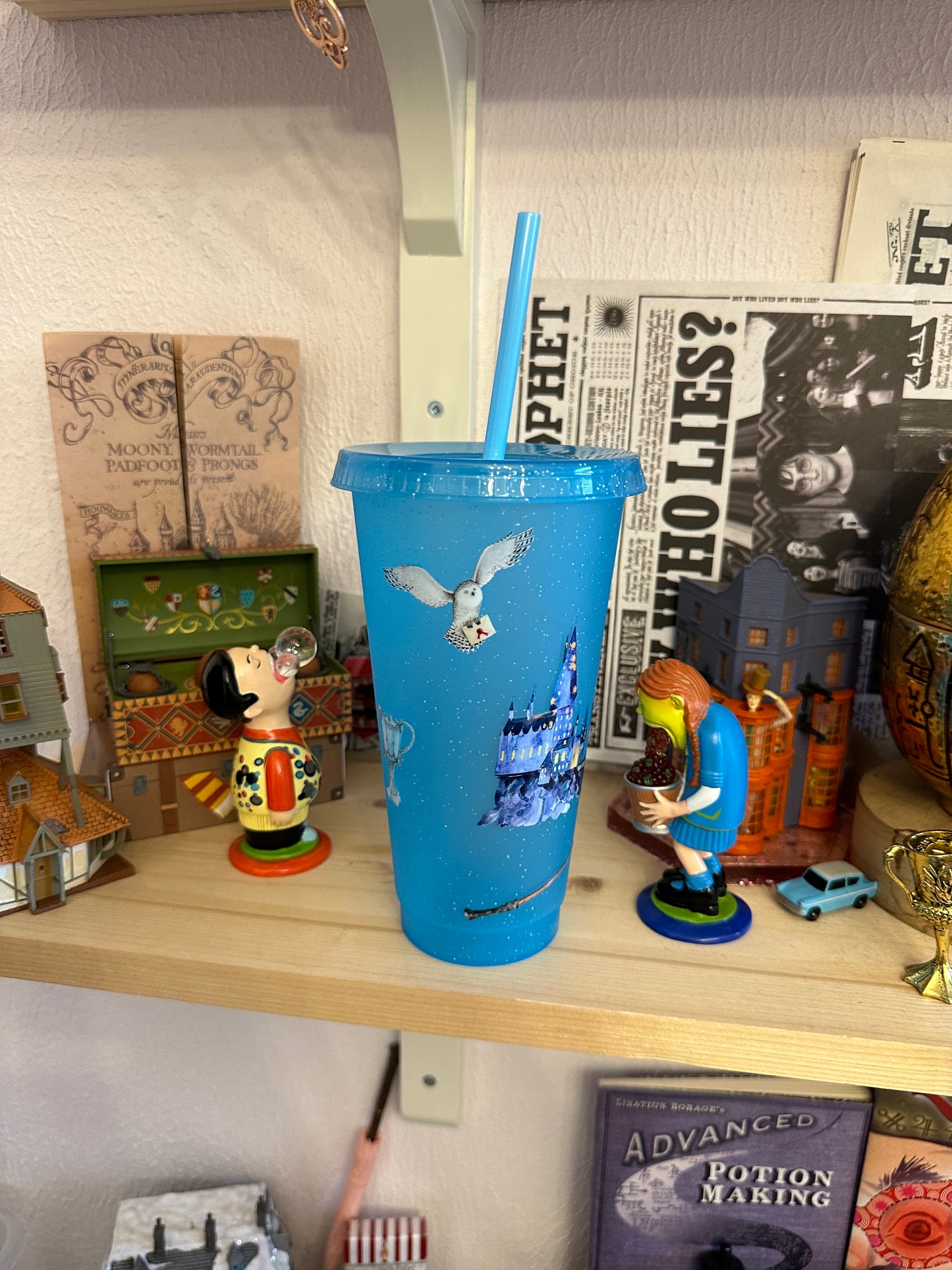 Magic school ✨ glass with lid & straw