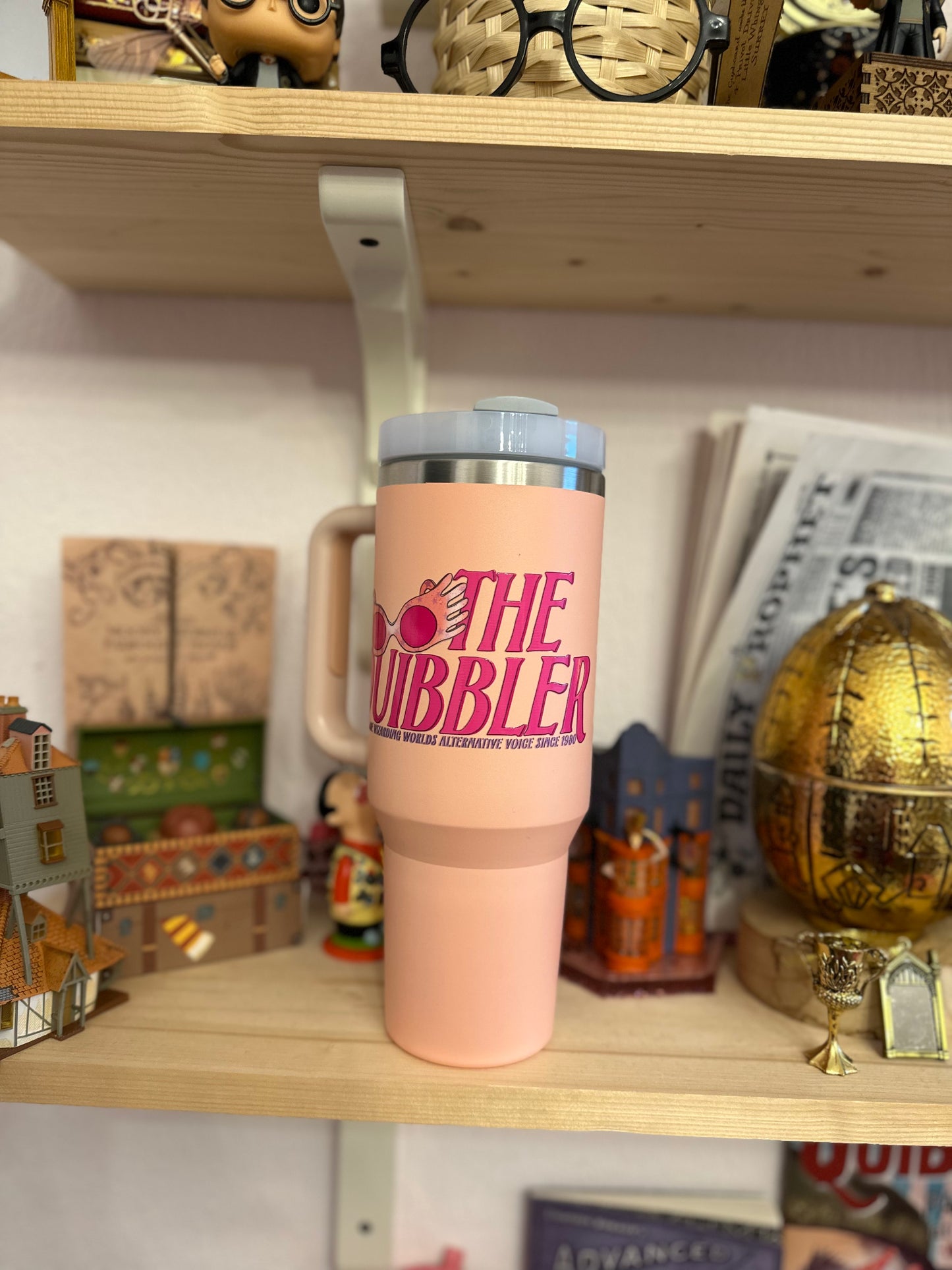 Magical Newspaper - Tumbler with handle
