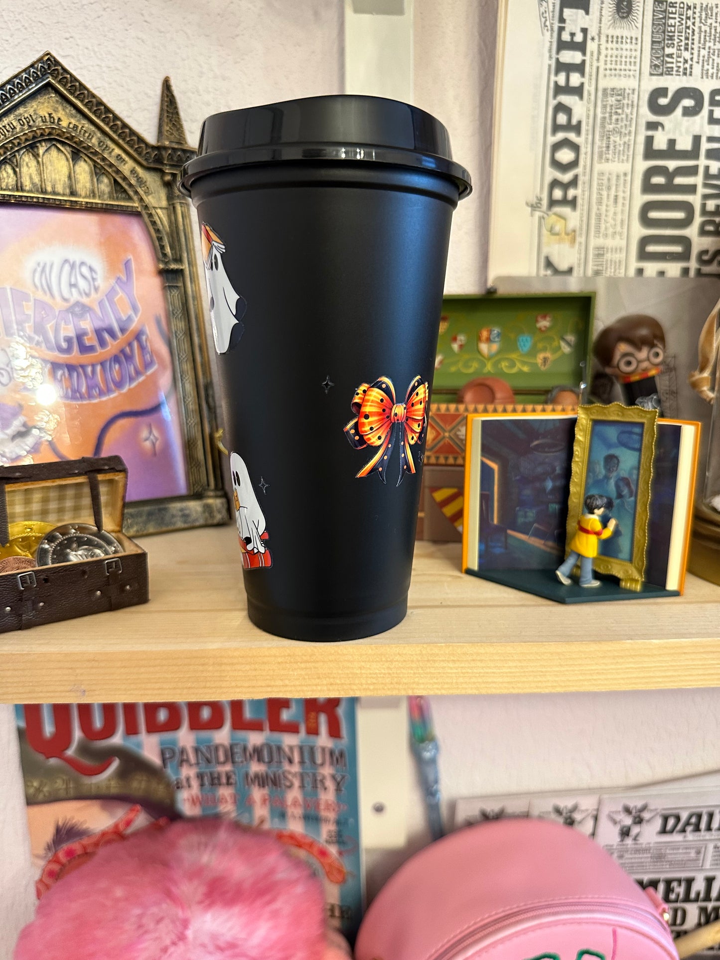 Livres et fantômes -  tasse plastique