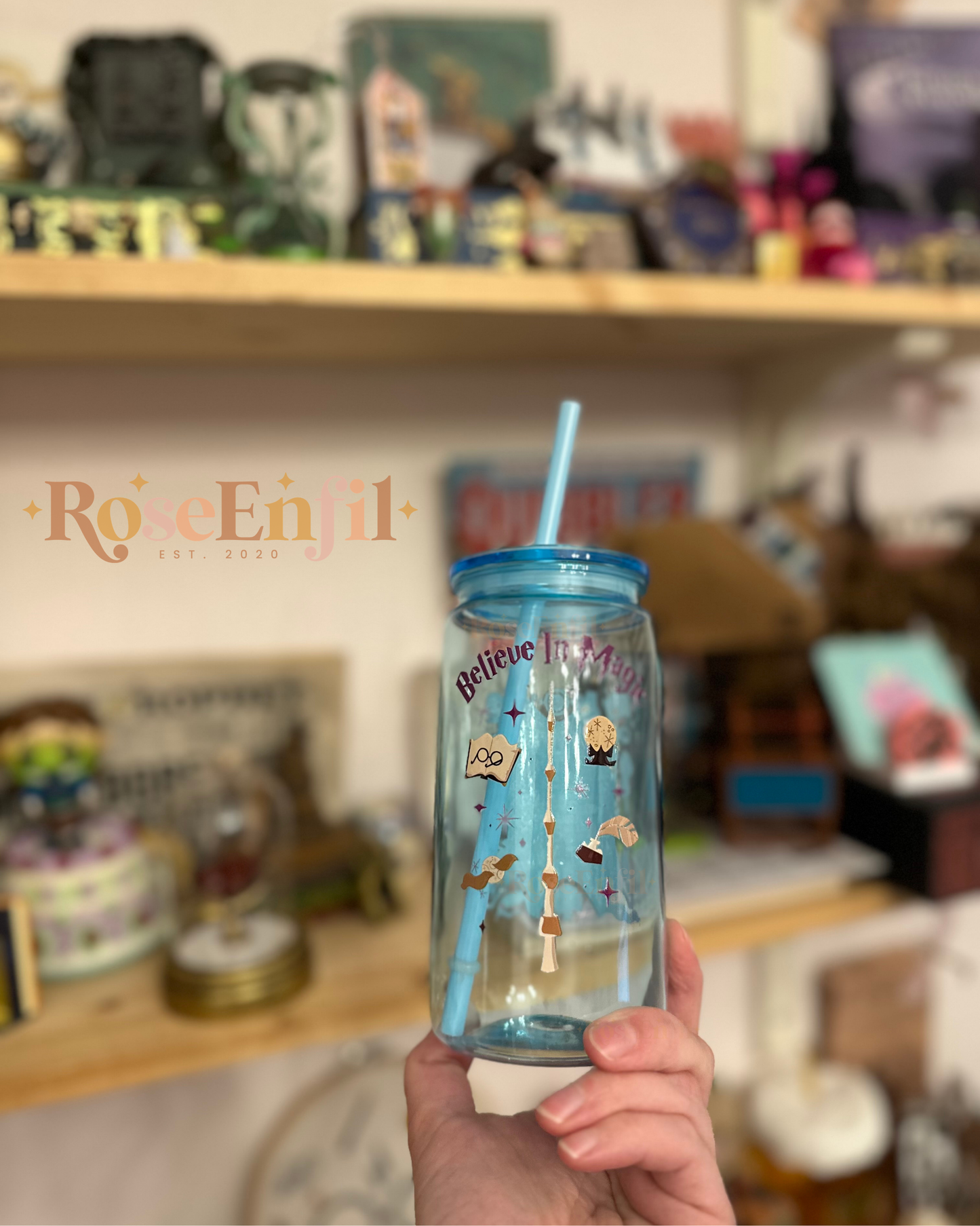 Croire en la magie - Collection magie - verre PLASTIQUE avec paille et couvercle
