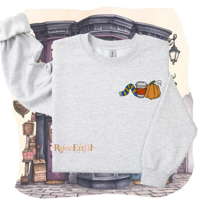 Citrouille, café et écharpe maison du savoir (Version Livres)  - Collection broderie spooky et magique - plusieurs couleurs