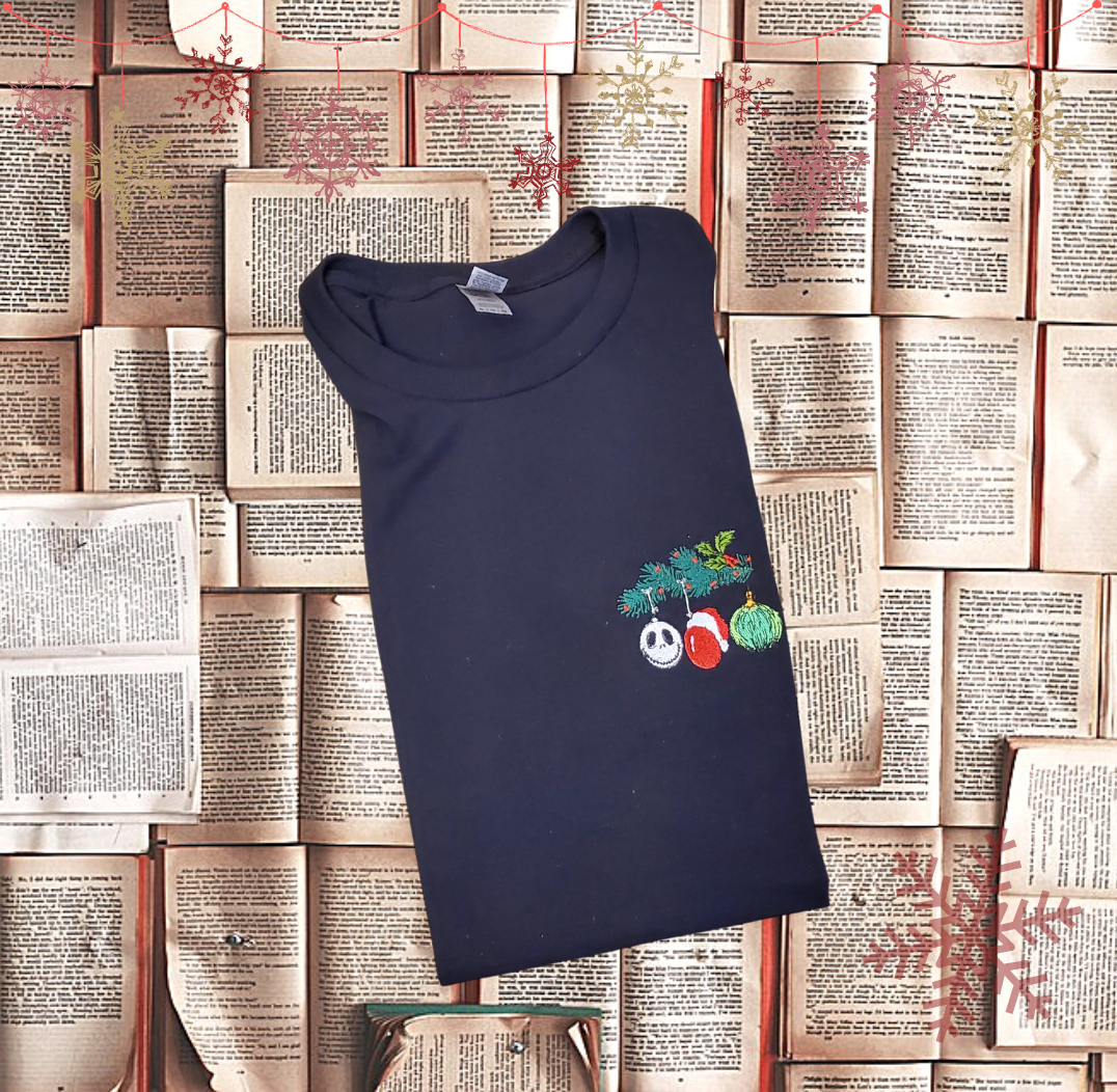 Festive Christmas Garland - Iconic Christmas Characters - Embroidery (multiple colors)
